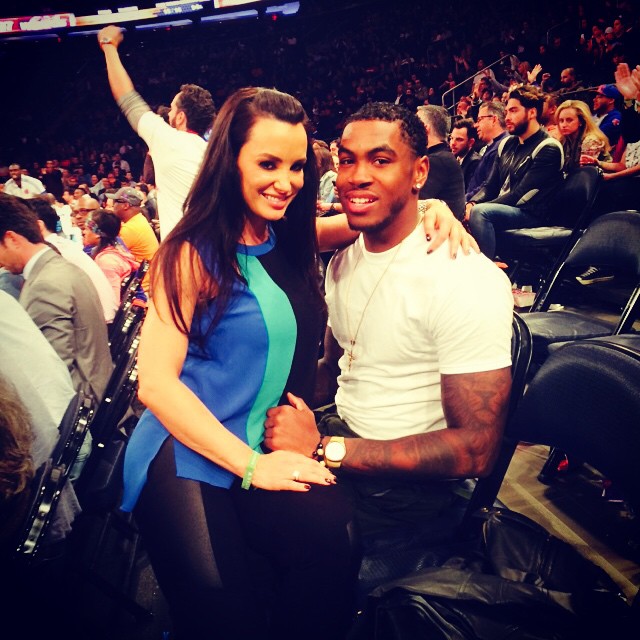 928625_665215133576099_713734470_n.jpg